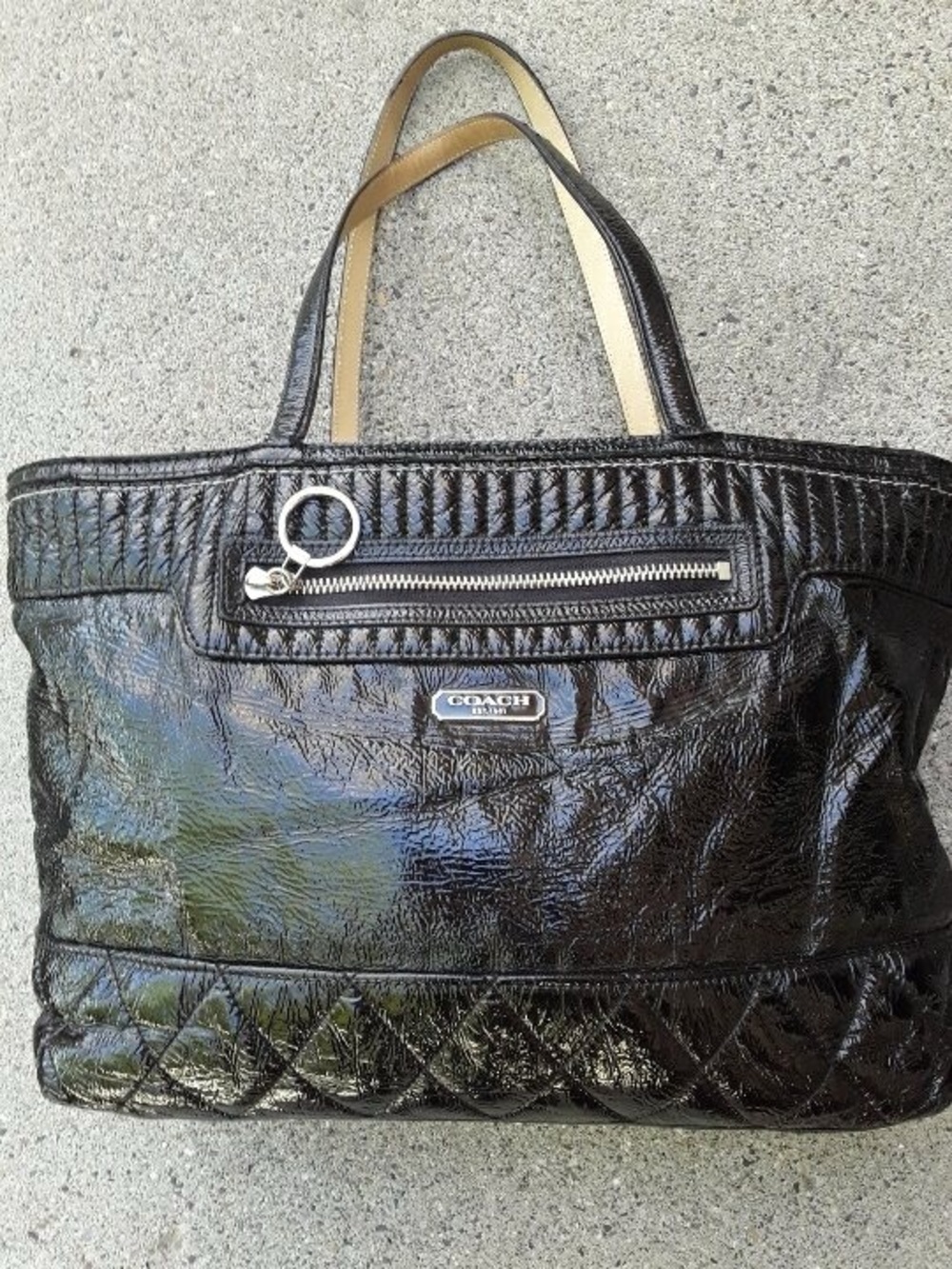 Coach Poppy Liquid Gloss Black Patent Leather Quilted Tote Bag 18674 EUC